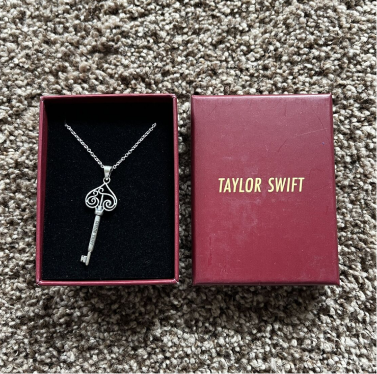 Taylor Necklace